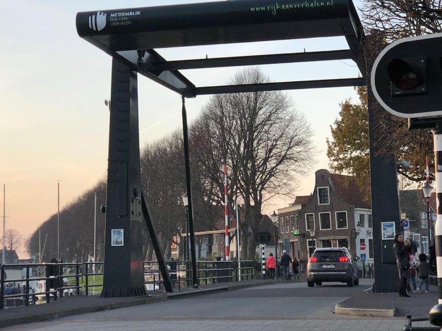 Villa Gezellige Pipo Met Grote Schommel Aan Het Water à Medemblik Extérieur photo